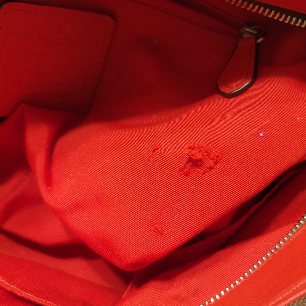 Coach purse - Picture 4 of 4